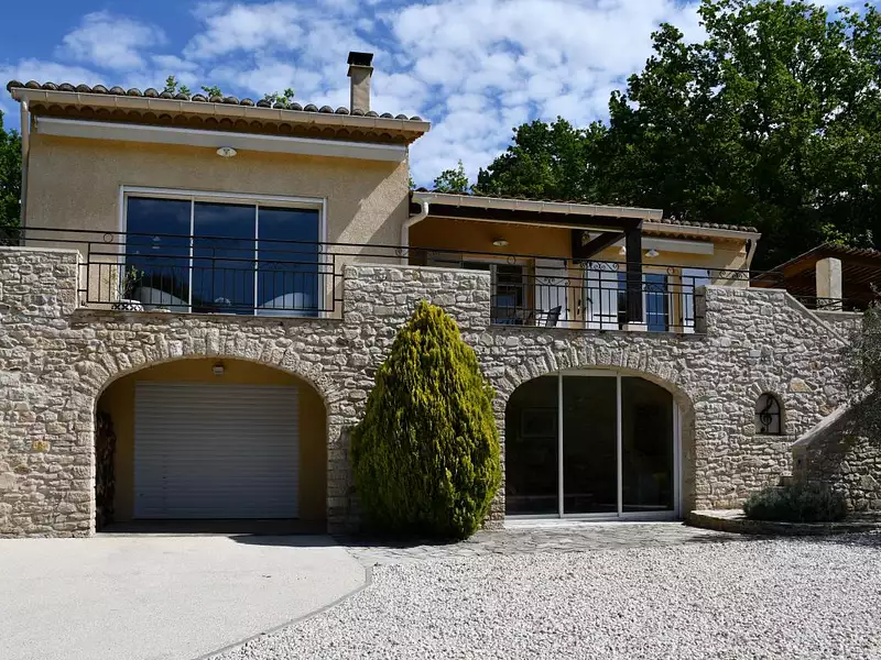 Maison, 166 m²