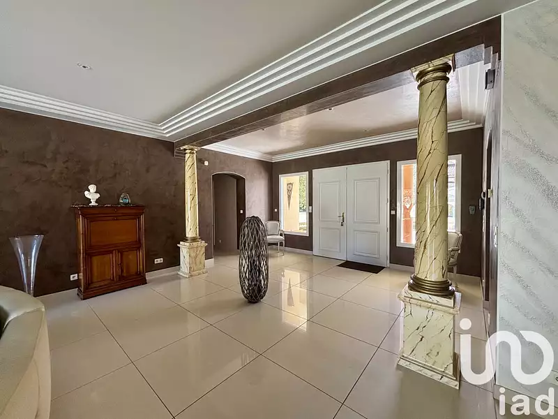 Maison, 240 m²