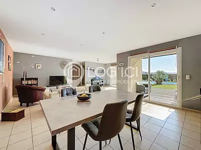 Maison, 120,81 m²