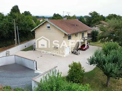 Maison, 216 m²