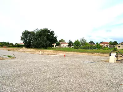 Terrain, 905 m²