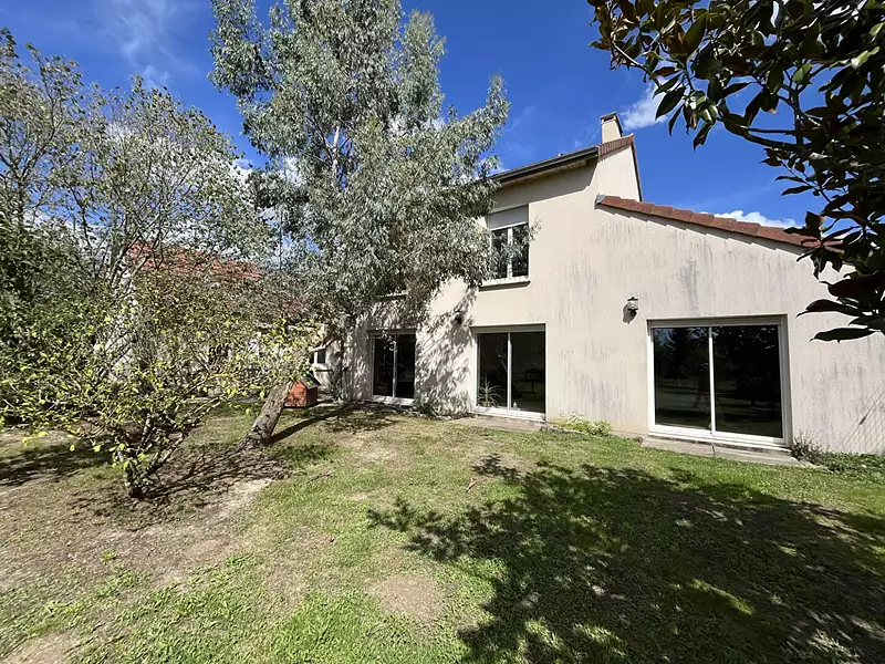 Maison, 220 m²