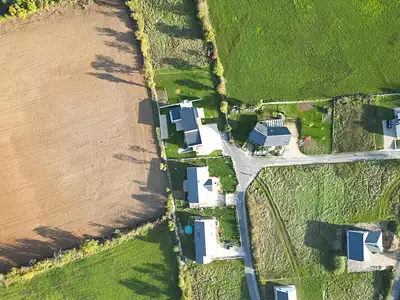Terrain, 668 m²