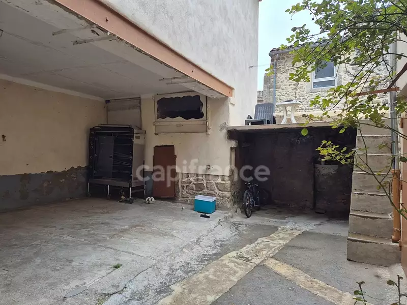 Maison, 167 m²