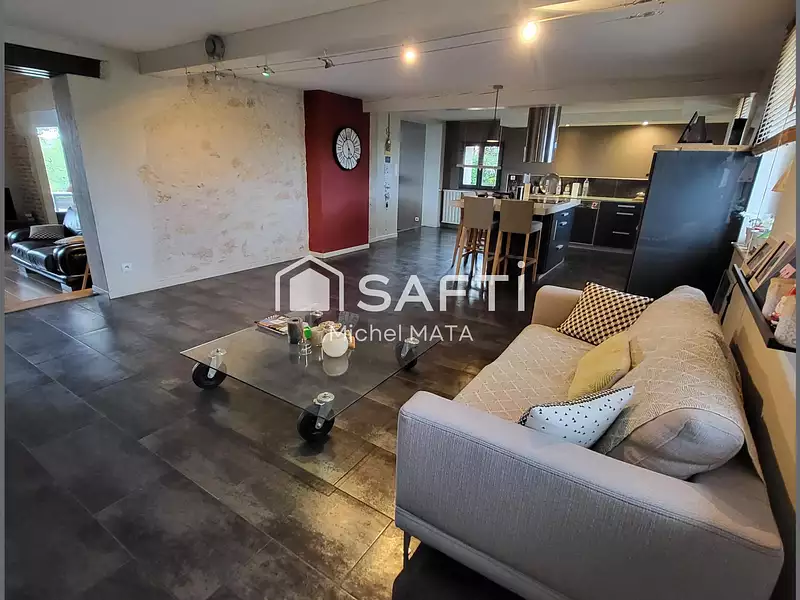Maison, 285 m²