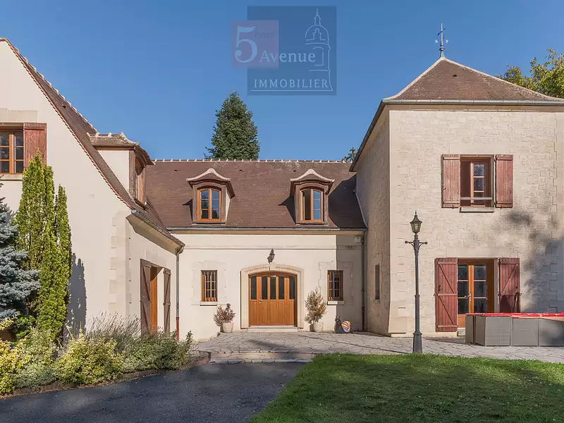 Maison, 320 m²