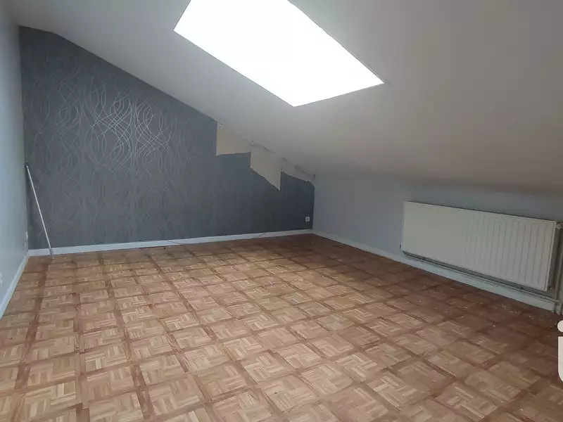 Maison, 225 m²