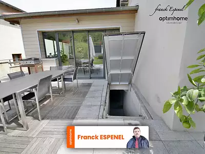 Maison, 270 m²