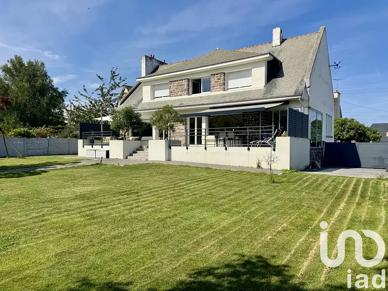 Maison, 210 m²