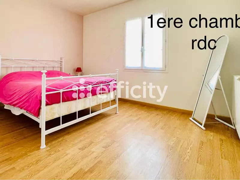 Maison, 156 m²