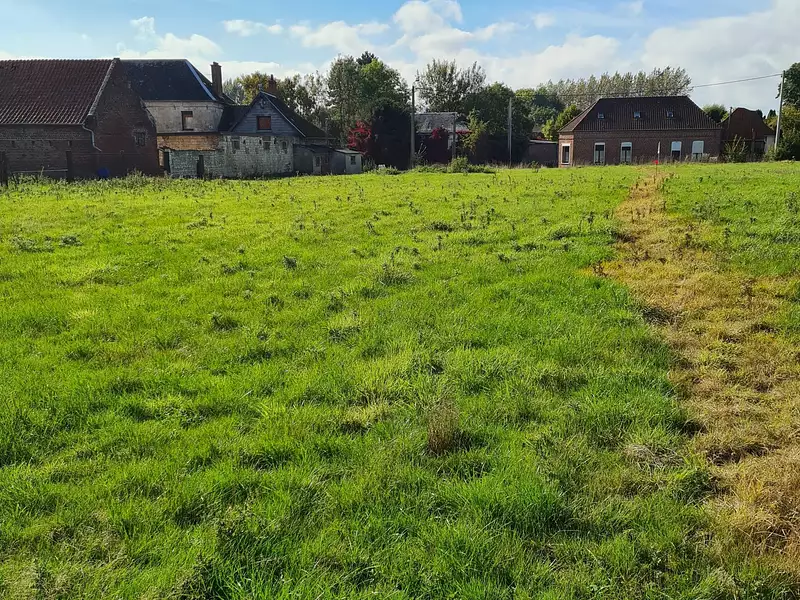 Terrain, 710 m²