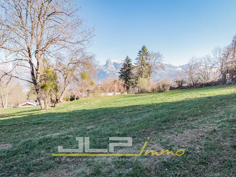 Terrain, 975 m²