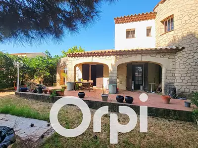 Maison, 250 m²