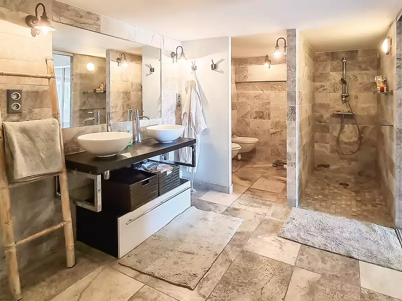 Maison, 530 m²