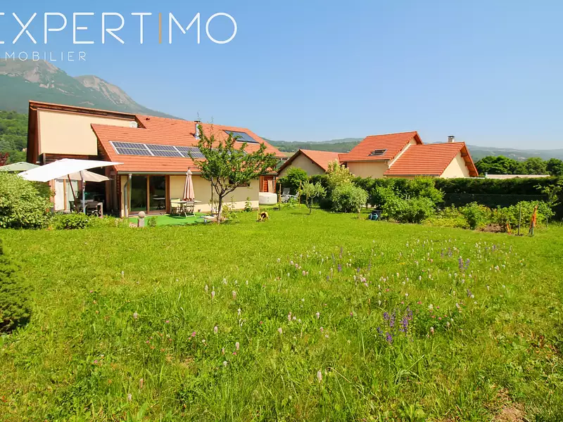 Maison, 163 m²