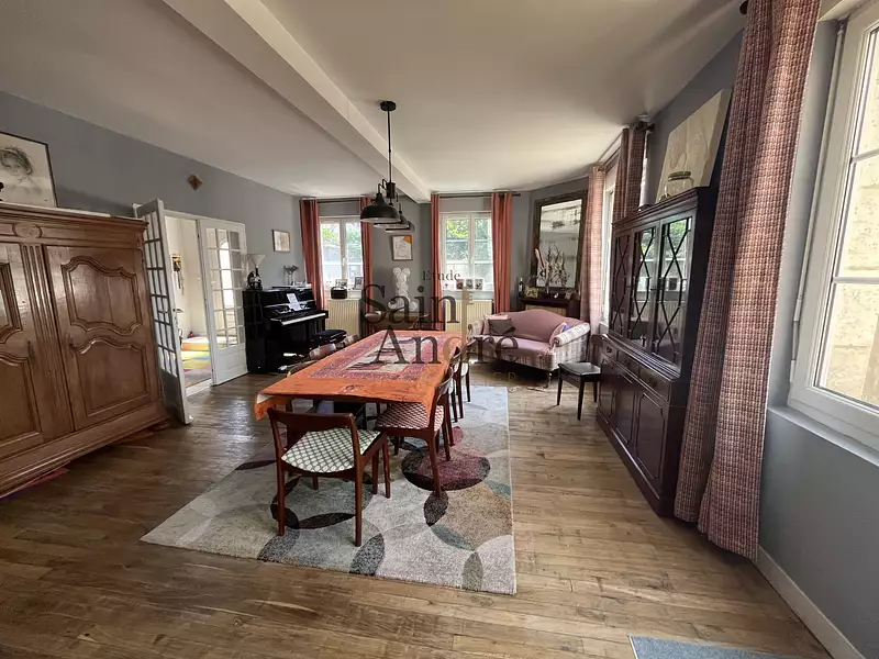 Maison, 268 m²