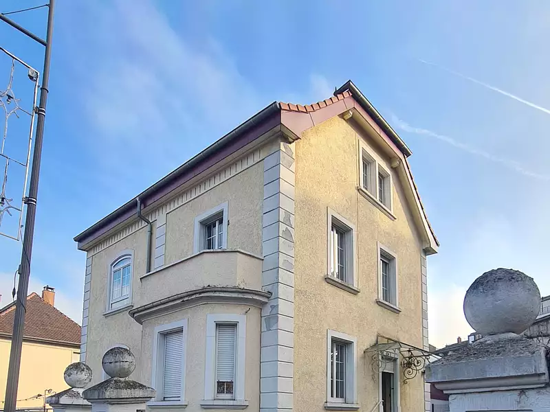 Maison, 169 m²