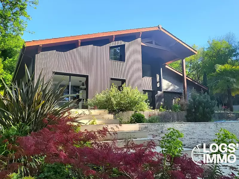 Maison, 316 m²