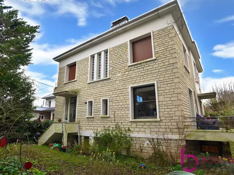 Maison, 248 m²