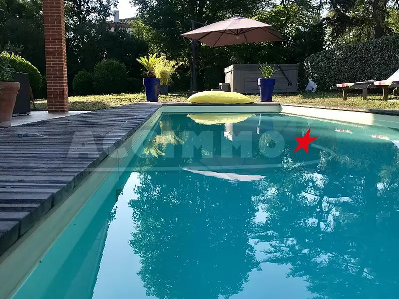 Maison, 232 m²