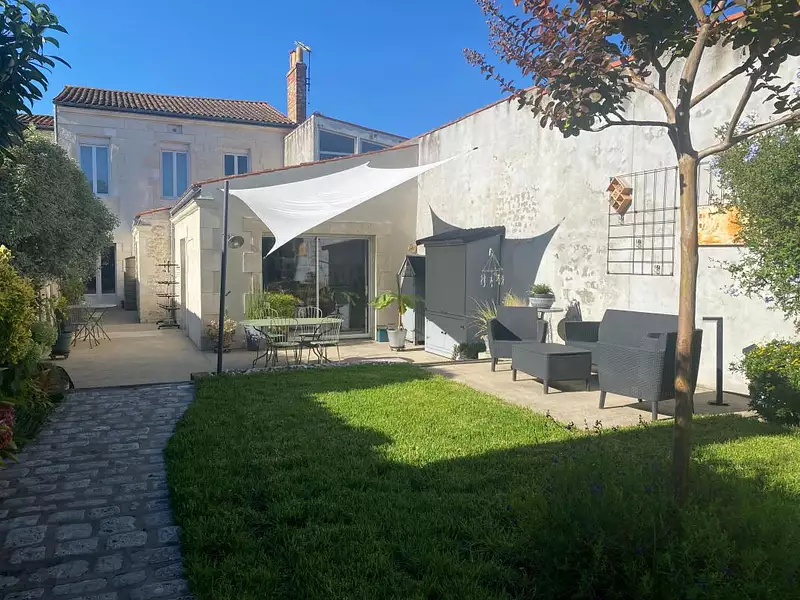 Maison, 179 m²