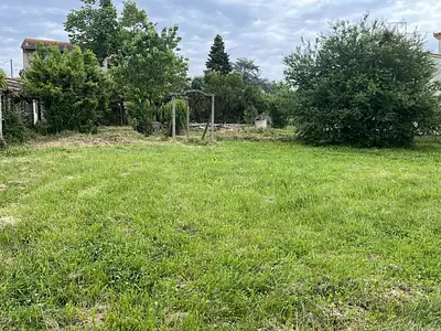 Terrain, 600 m²