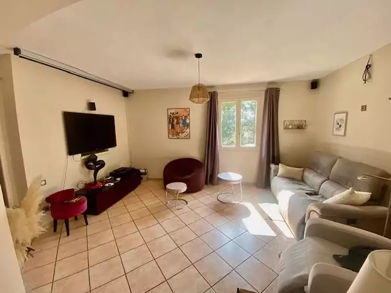 Maison, 245 m²
