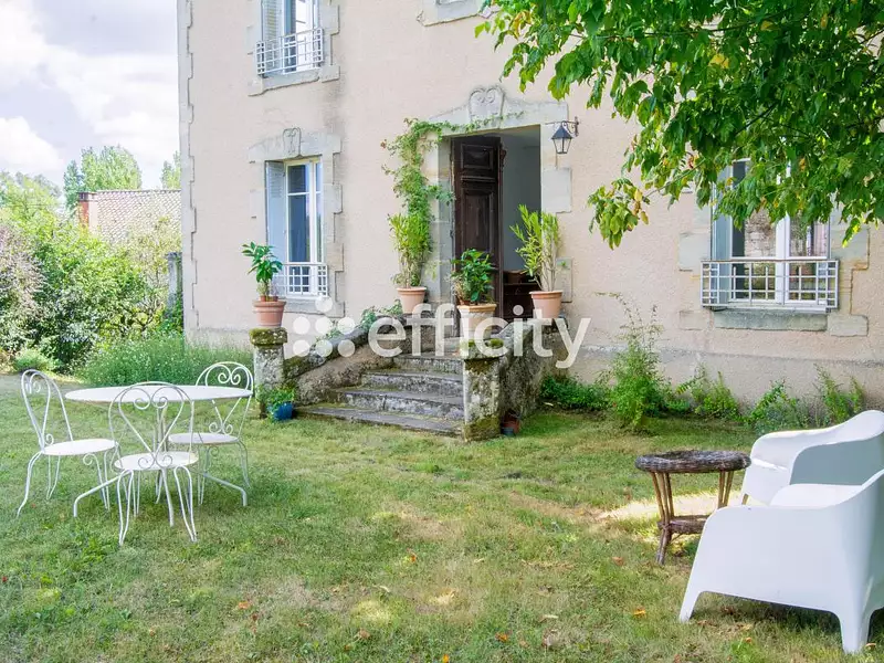 Maison, 274 m²