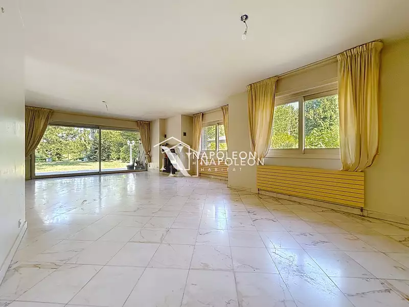 Maison, 218,06 m²