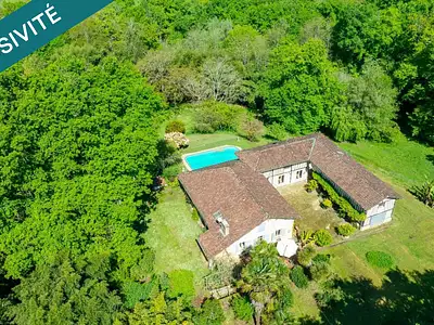 Maison, 335 m²