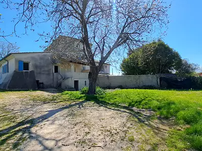 Immeuble, 225 m²