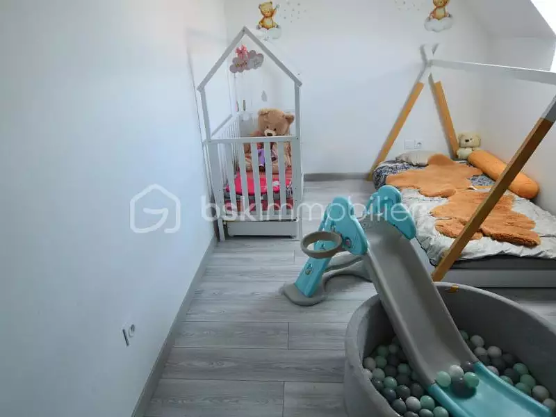 Maison, 83 m²