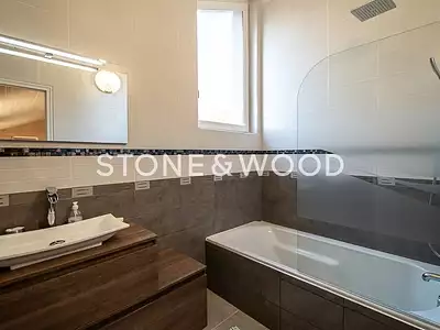 Maison, 300 m²