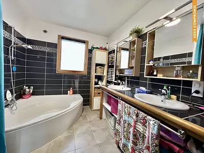 Maison, 163 m²