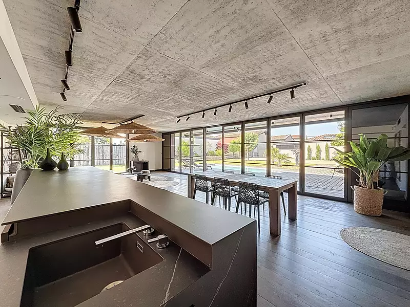 Maison, 243 m²