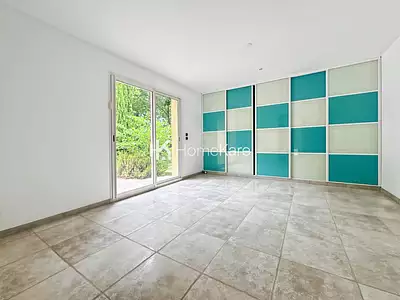 Maison, 185 m²