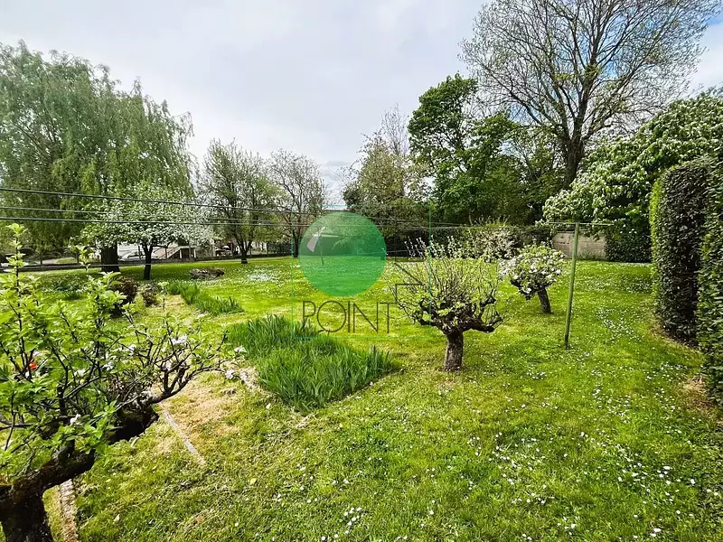 Terrain, 1 033 m²