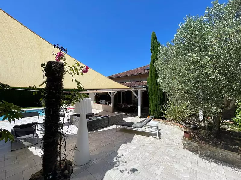 Maison, 260 m²