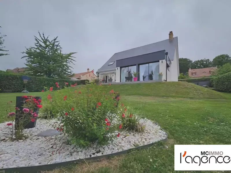 Maison, 195 m²