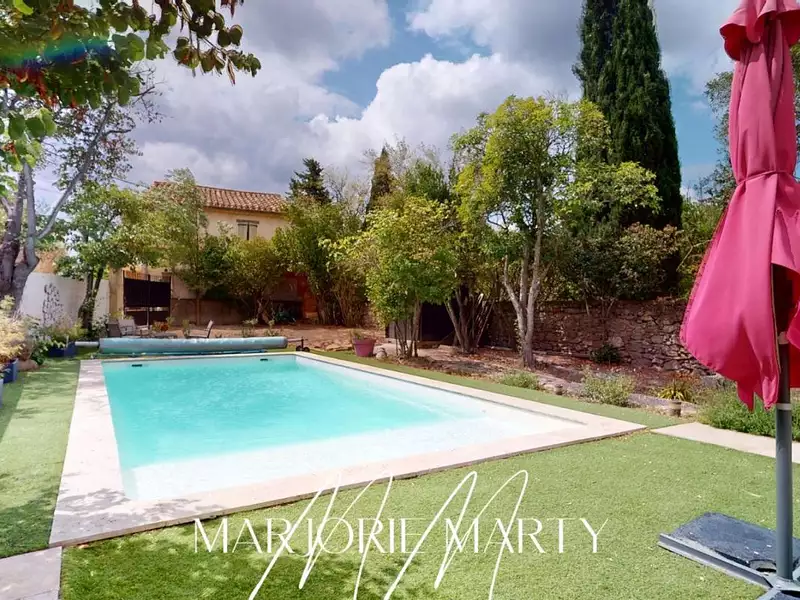 Maison, 269 m²