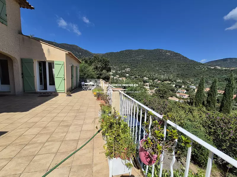 Maison, 154 m²
