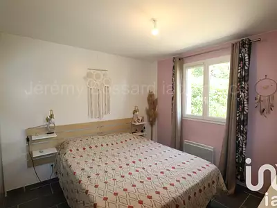 Maison, 99 m²