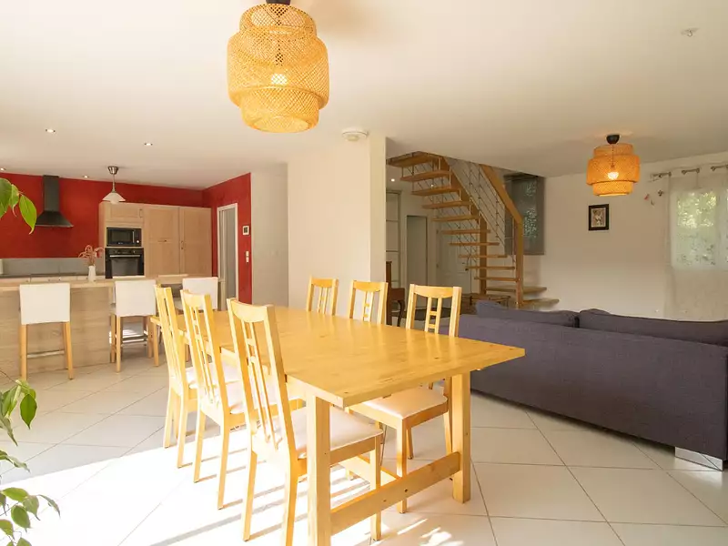 Maison, 161 m²