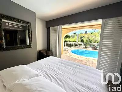 Maison, 221 m²