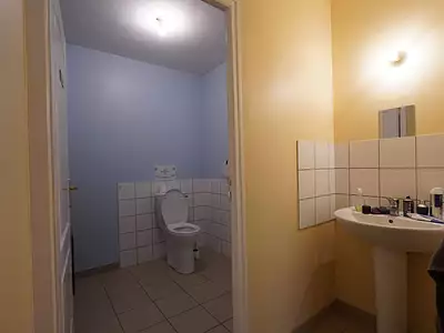 Terrain, 96 738 m²