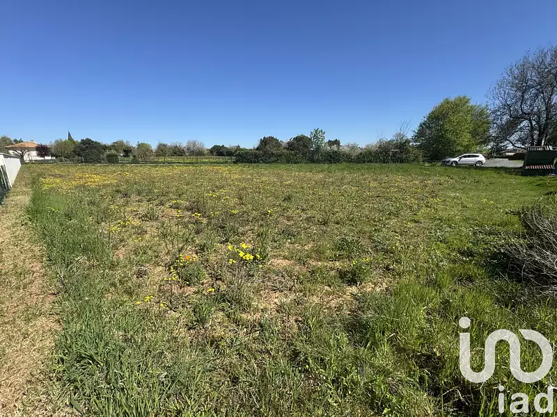 Terrain, 1 083 m²