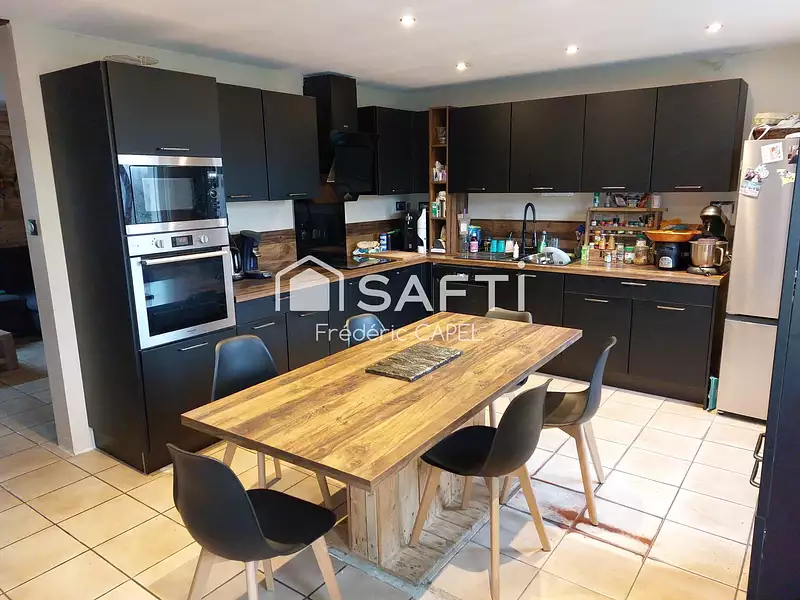Maison, 148 m²