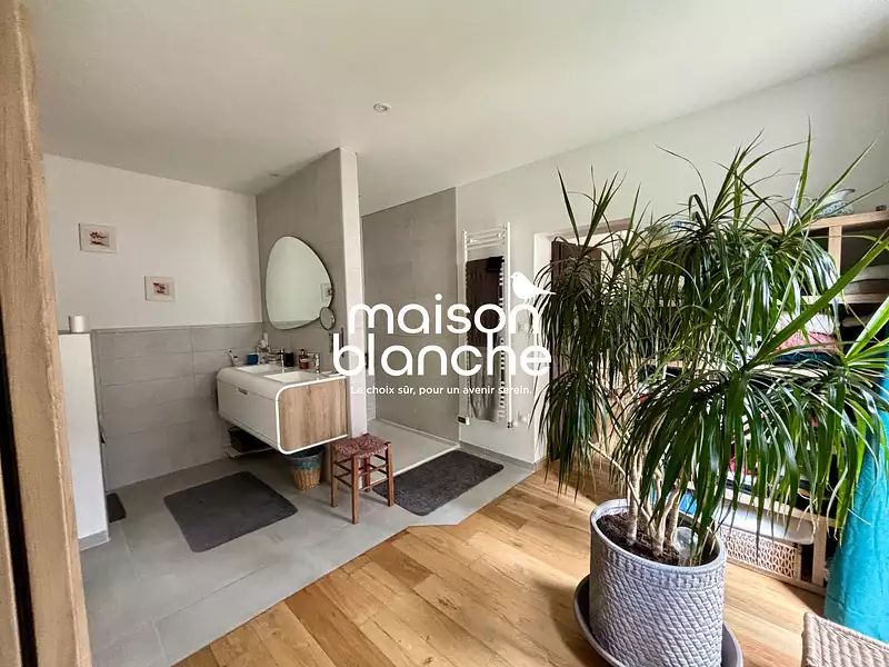 Maison, 200 m²