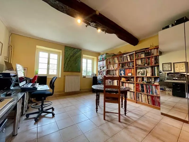 Maison, 250 m²