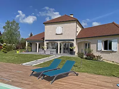 Maison, 174 m²